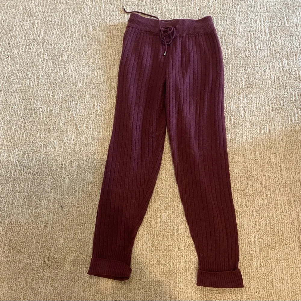 Free People NWT High-Waist Ribbed Knit Joggers drawstring waist Burgundy wine S